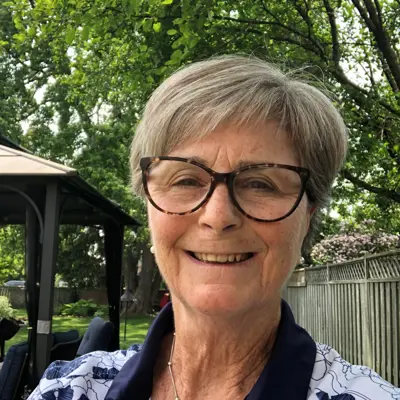 Head shot of Kathy Patterson